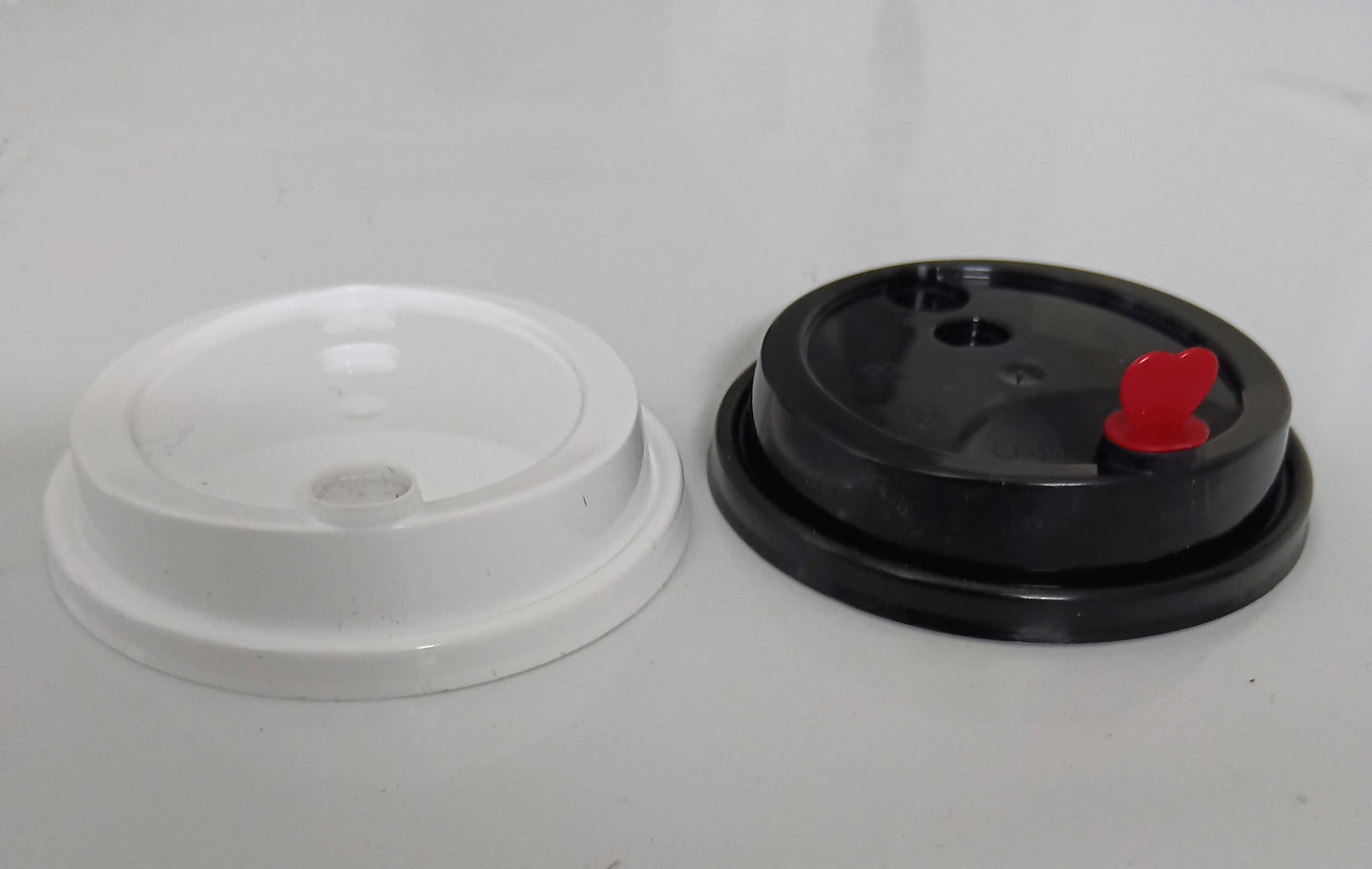 Kaffee-To Go Deckel Weiß 1000 Stk, 23.00€ inkl MwSt. zzgl Versand